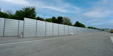 Mobile noise barrier for the LIDL central warehouse in Kirchheim