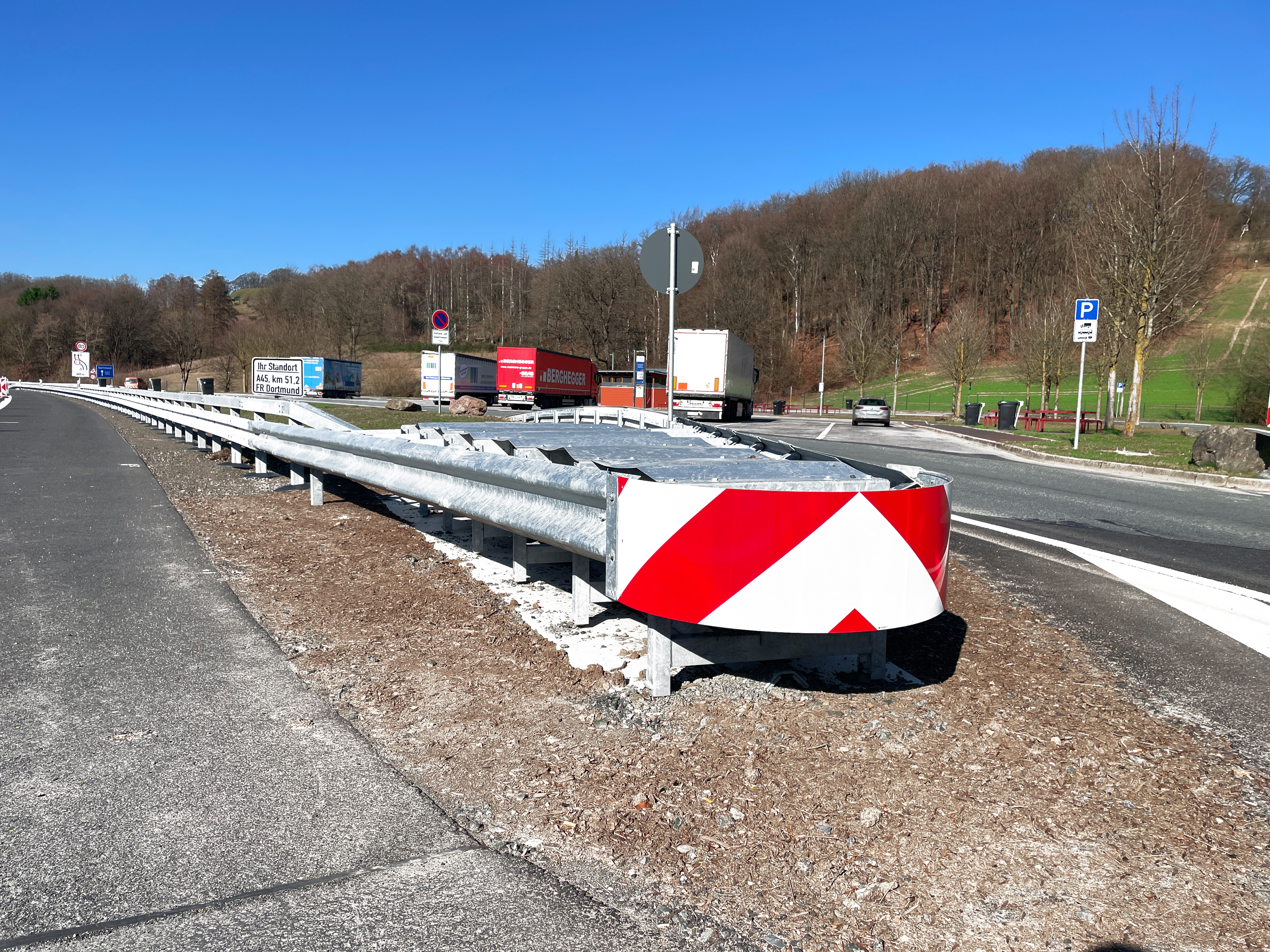 A45 Lüdenscheid: Anpralldämpfer am PWC Hunscheid