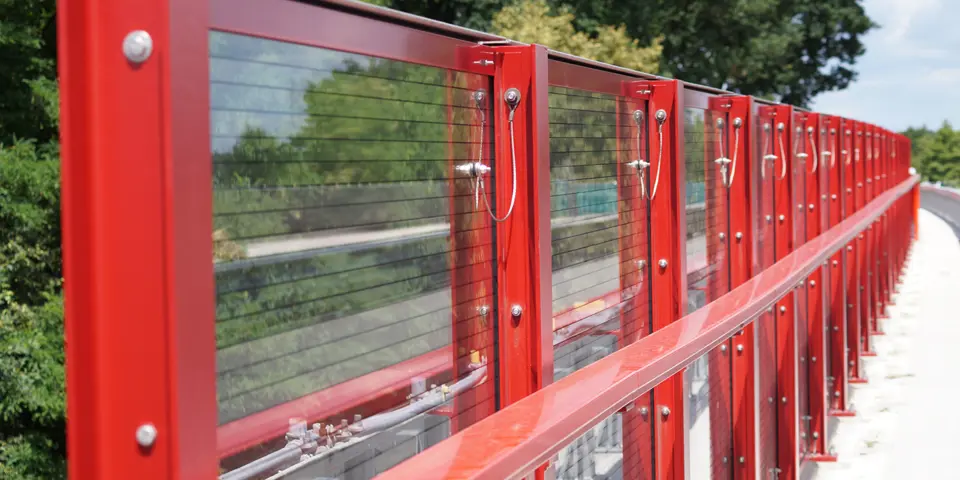 Stabile Verbindungspunkte für Geländer nach DIN EN 1090.